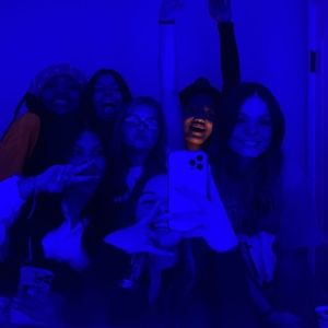 Meet your Posher, Abbi